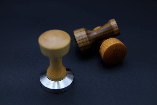 Tamper artisanal en bois et acier inoxydable