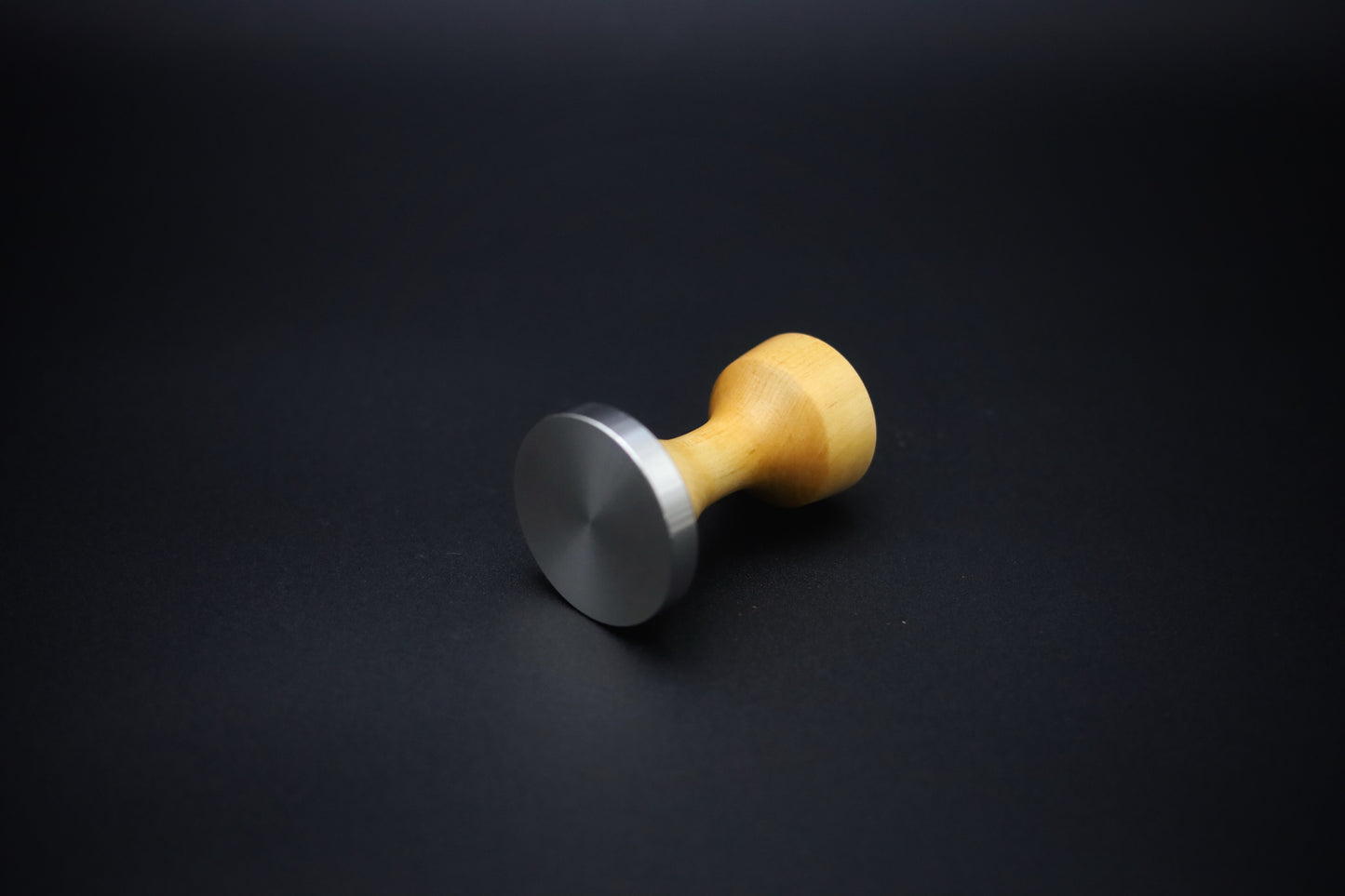 Tamper artisanal en bois et acier inoxydable