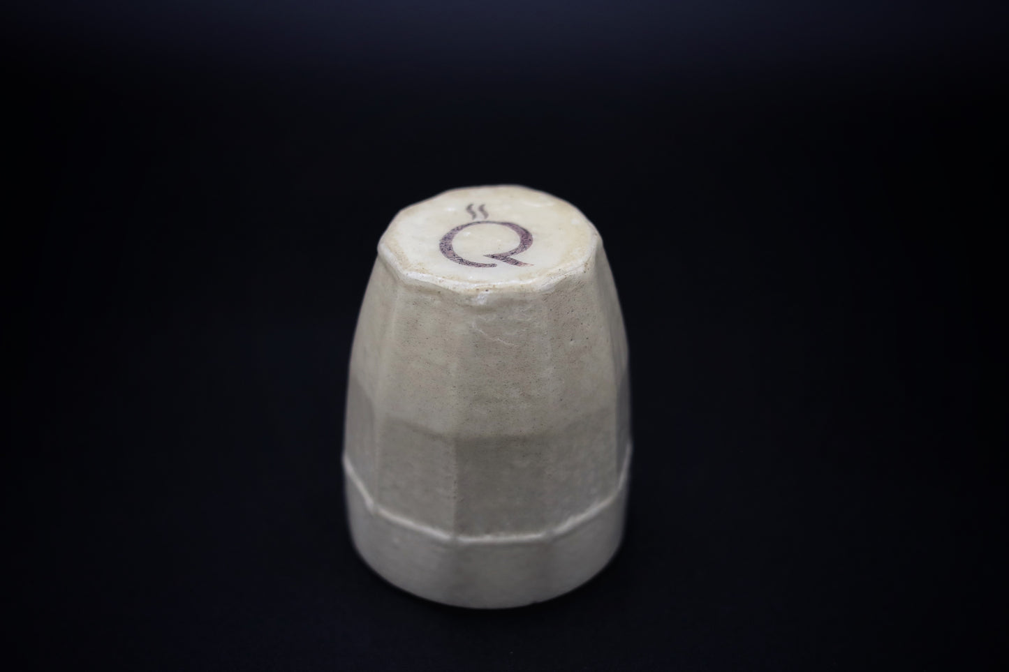 Tasse régulière en béton artisanal