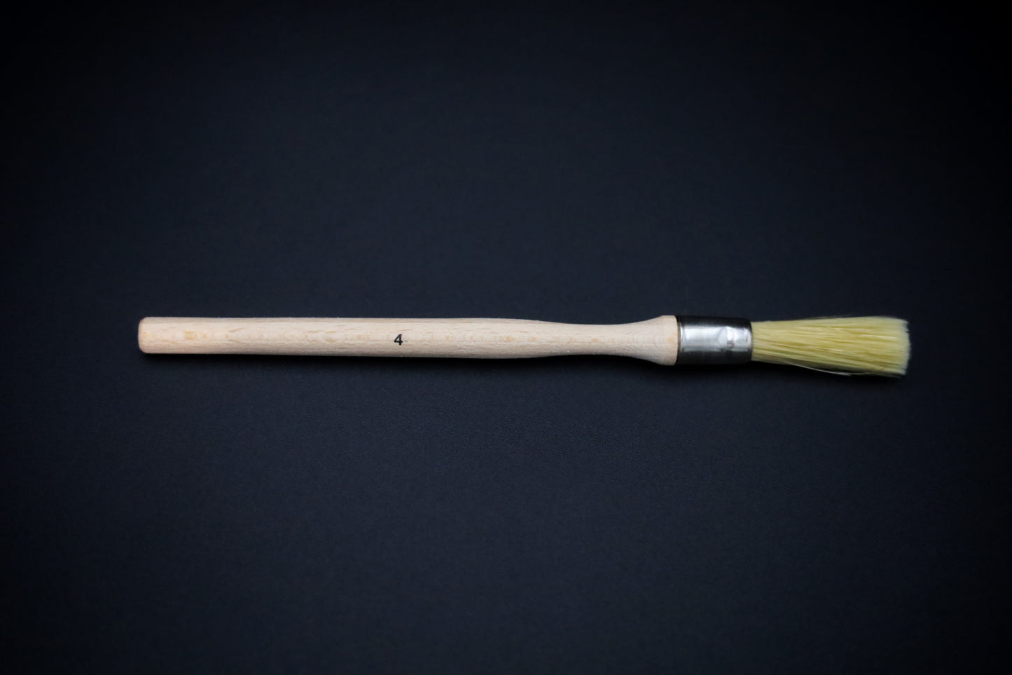 Bristel brush cleaner