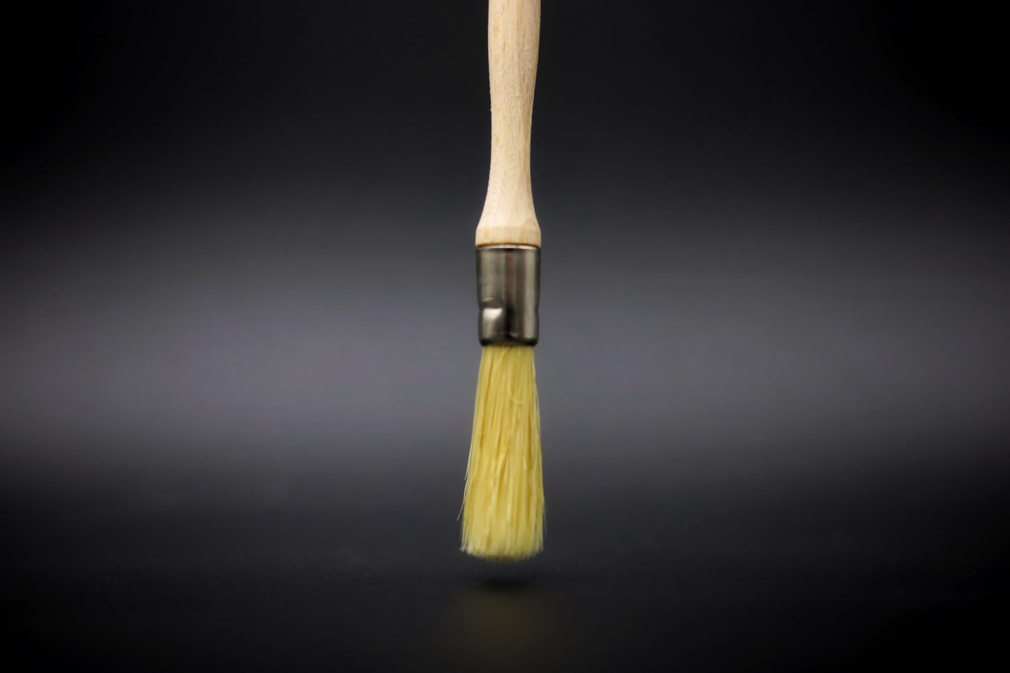 Bristel brush cleaner